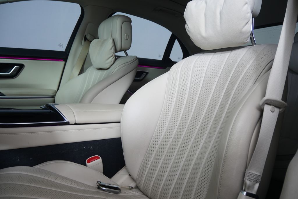 Thumbnail: 2022 Mercedes-Benz S-Class - 10