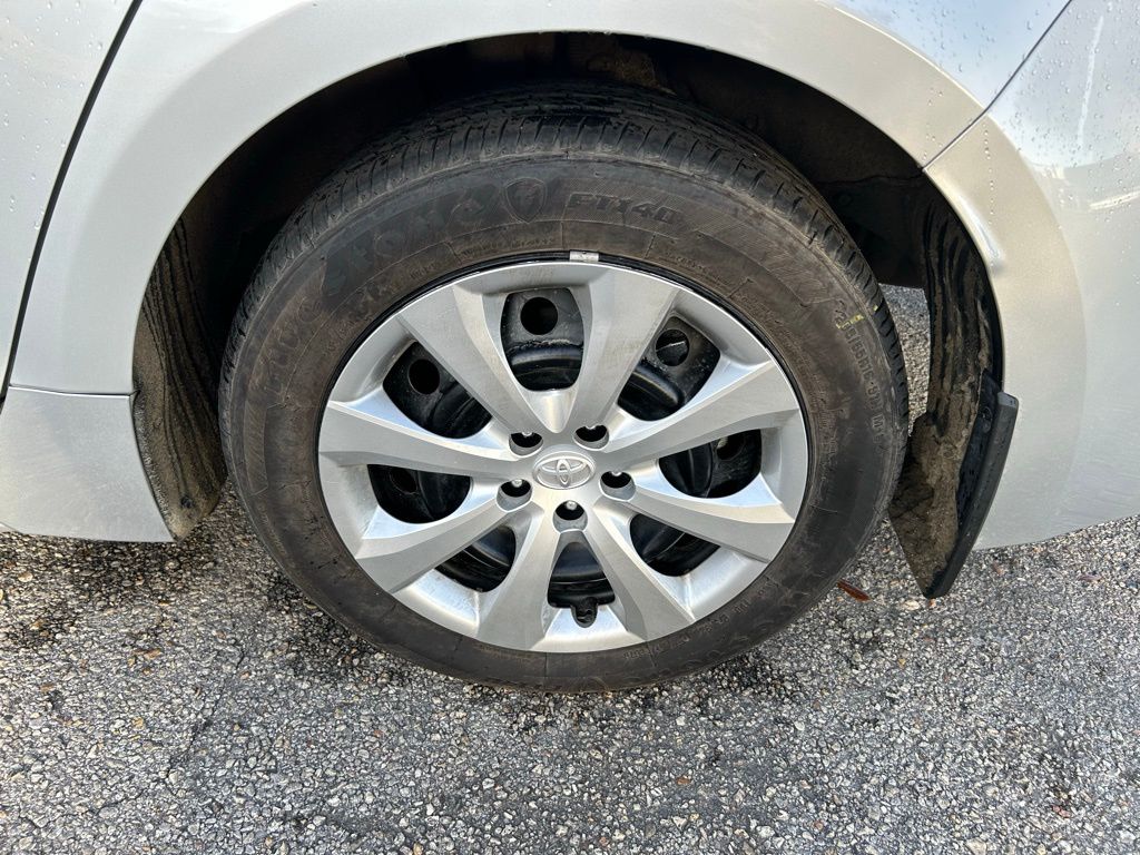 Thumbnail: 2025 Toyota Corolla - 9