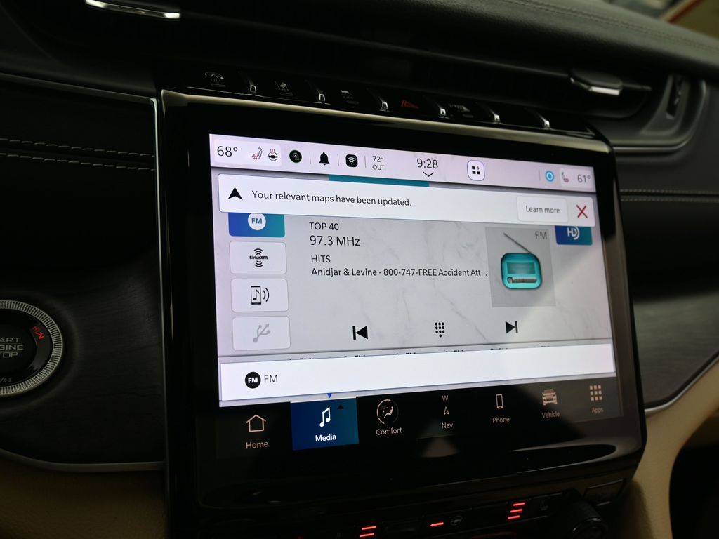 Used 2023 Bright White Clearcoat Jeep Limited image 21