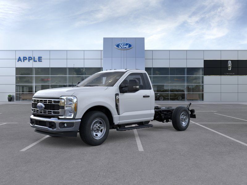 2025 Ford F-350 Chassis XL
