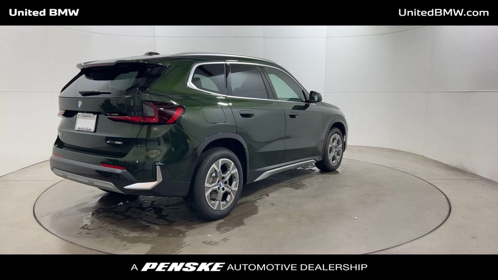 Thumbnail: 2025 BMW X1 - 8