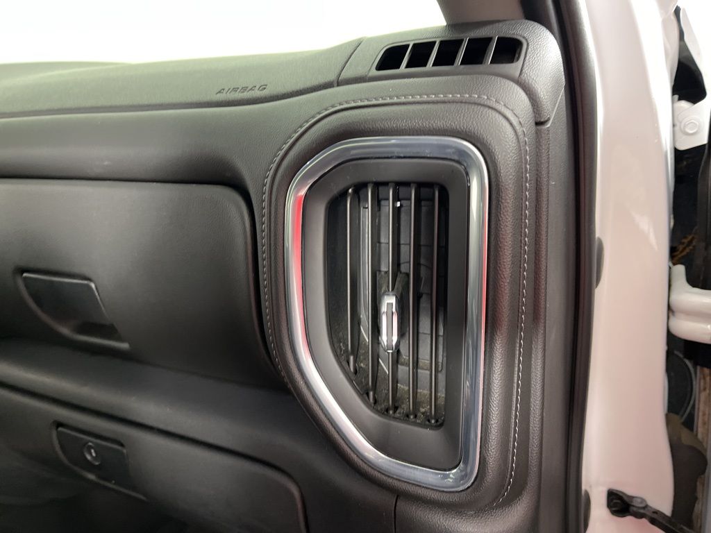 Thumbnail: 2021 Chevrolet Silverado 1500 - 10