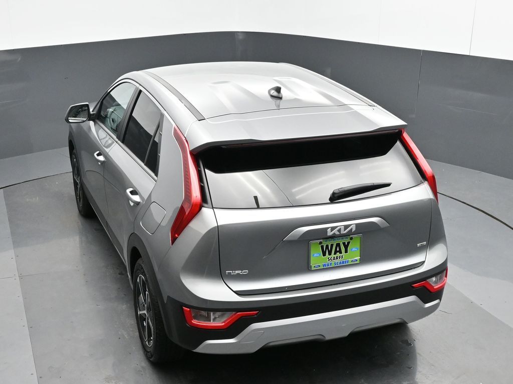 2023 Kia Niro LX