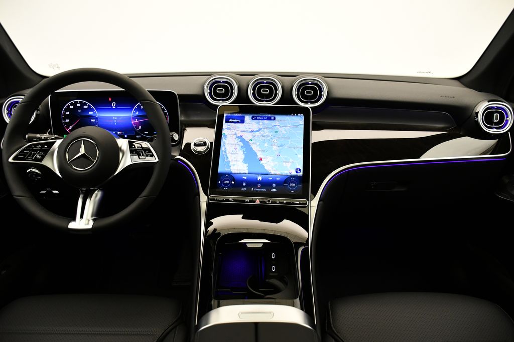 2025 Mercedes-Benz GLC 300 19