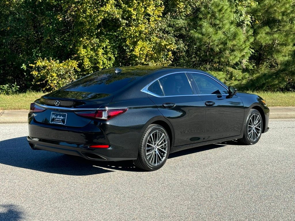 2023 Lexus ES 350 13