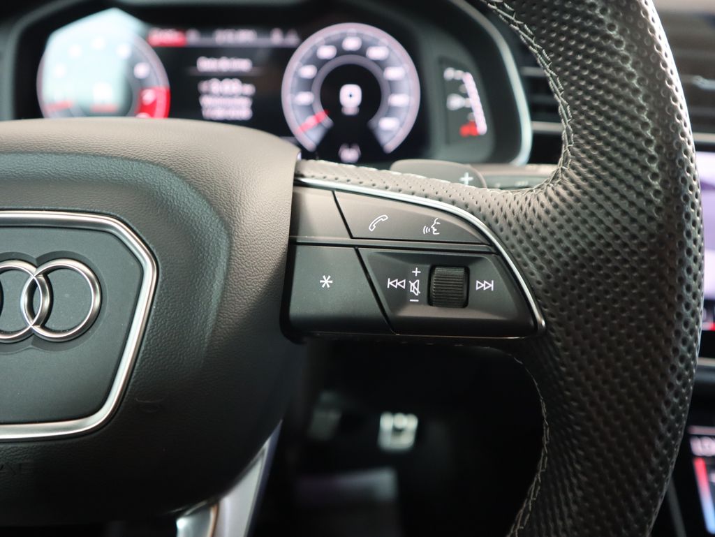 Thumbnail: 2024 Audi SQ8 - 12