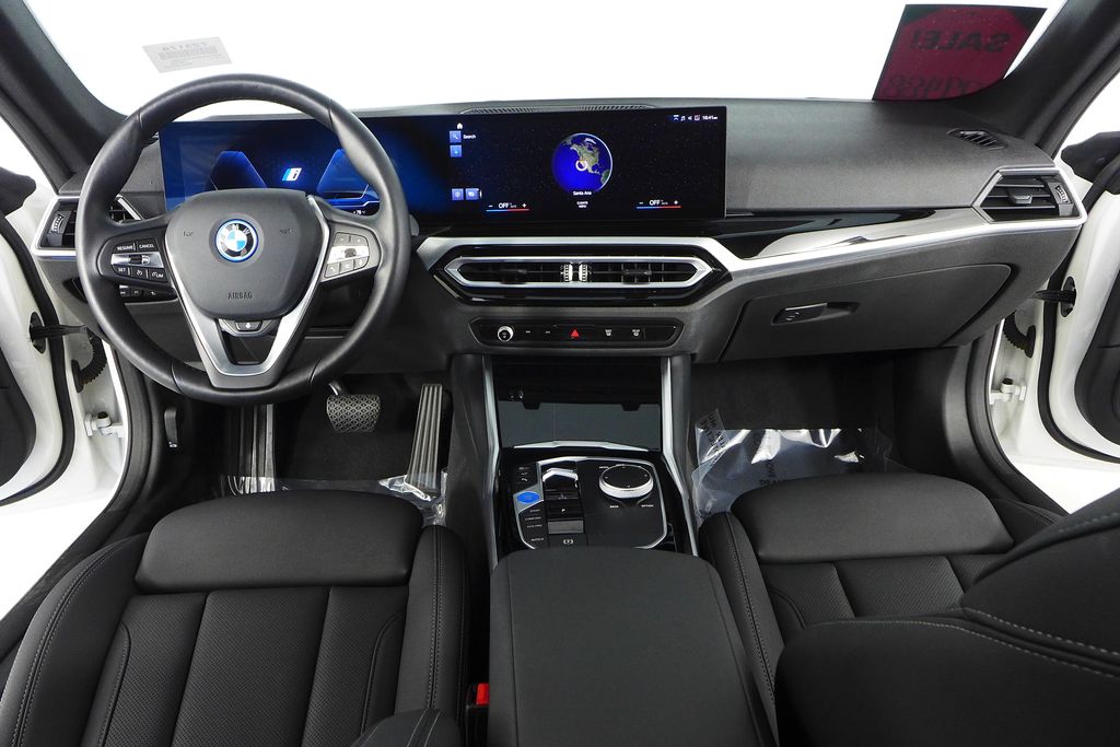 Thumbnail: 2023 BMW i4 - 25