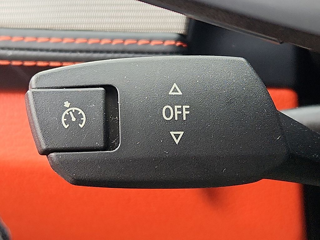 Thumbnail: 2014 BMW Z4 - 20