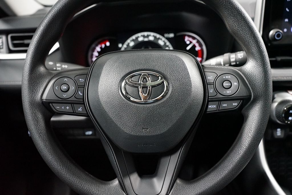 Thumbnail: 2025 Toyota RAV4 - 12