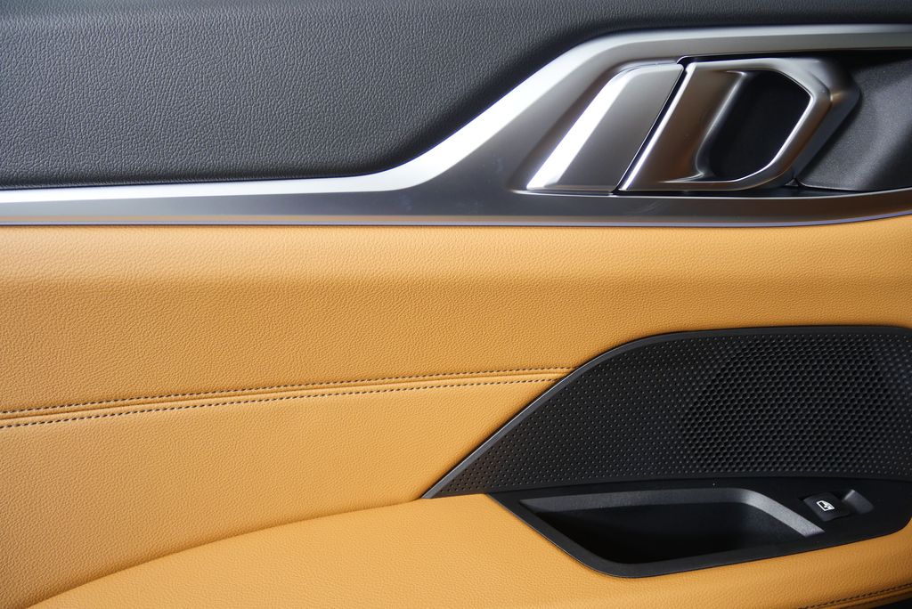 Thumbnail: 2025 BMW i4 - 13