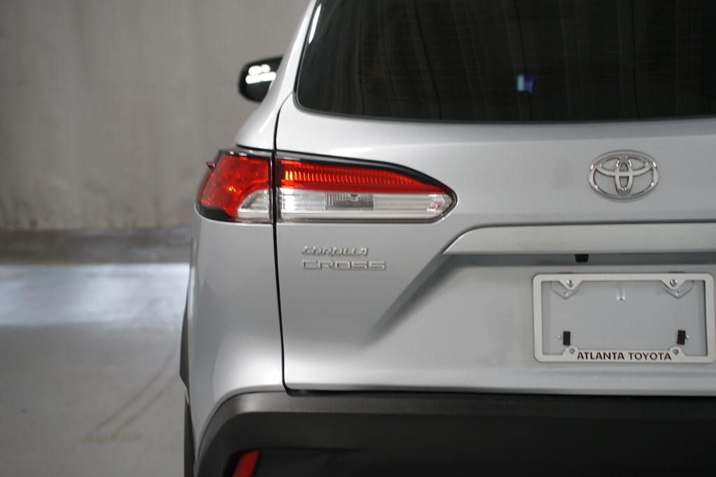 Thumbnail: 2023 Toyota Corolla Cross - 10