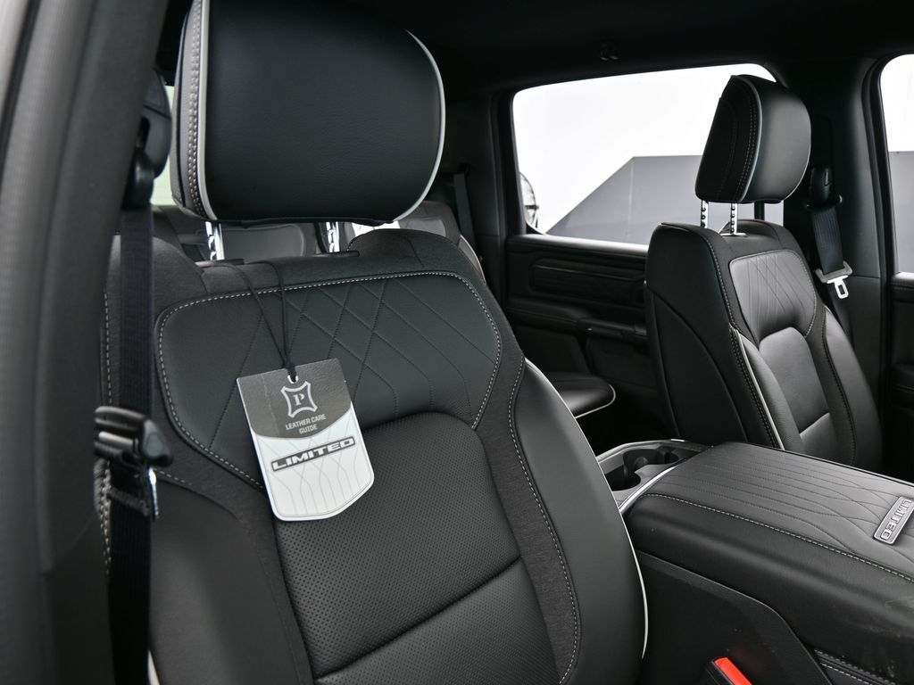 New 2026 Diamond Black Crystal Pearlcoat Ram Limited image 36