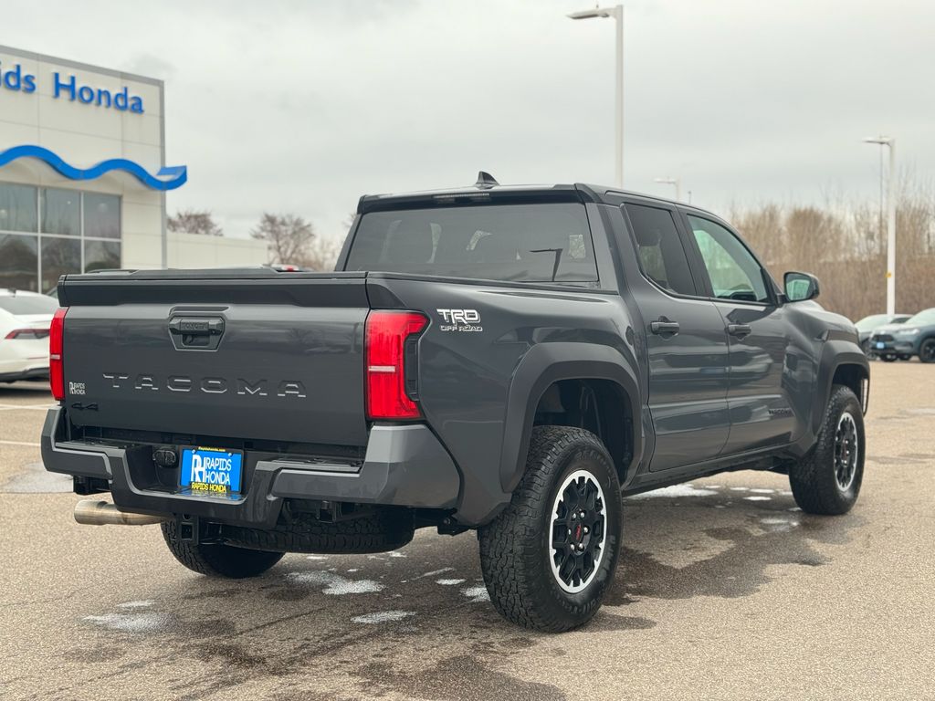 View vehicle photo 5