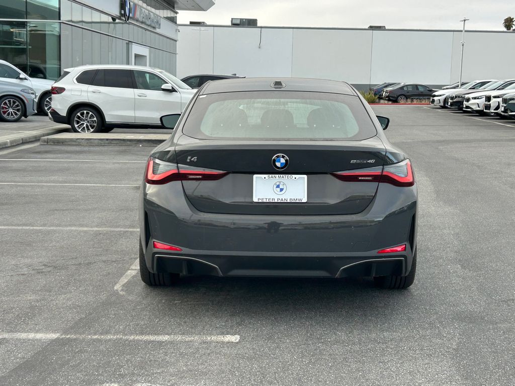 Thumbnail: 2026 BMW i4 - 4