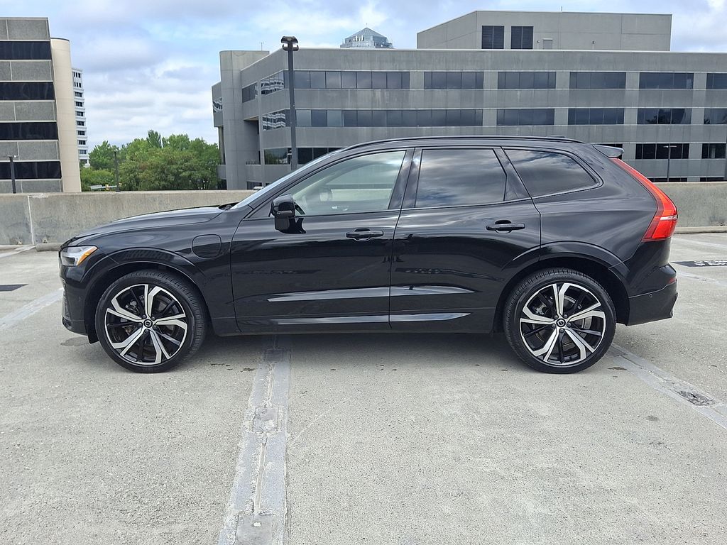 Thumbnail: 2023 Volvo XC60 - 2