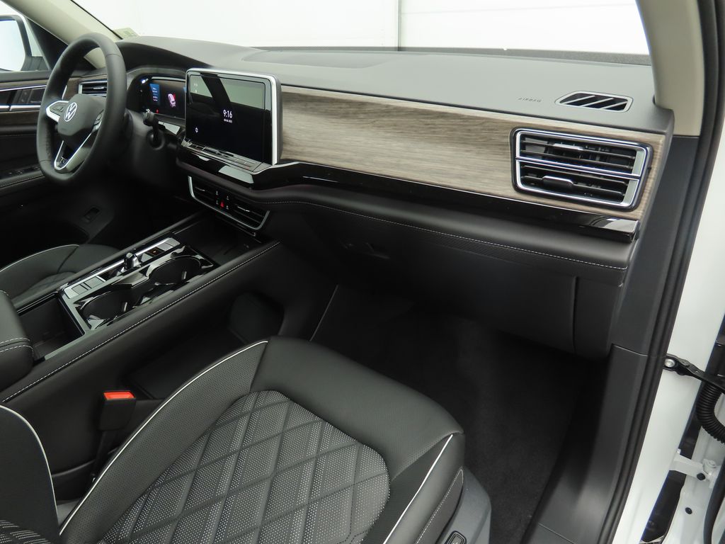 Thumbnail: 2025 Volkswagen Atlas - 18