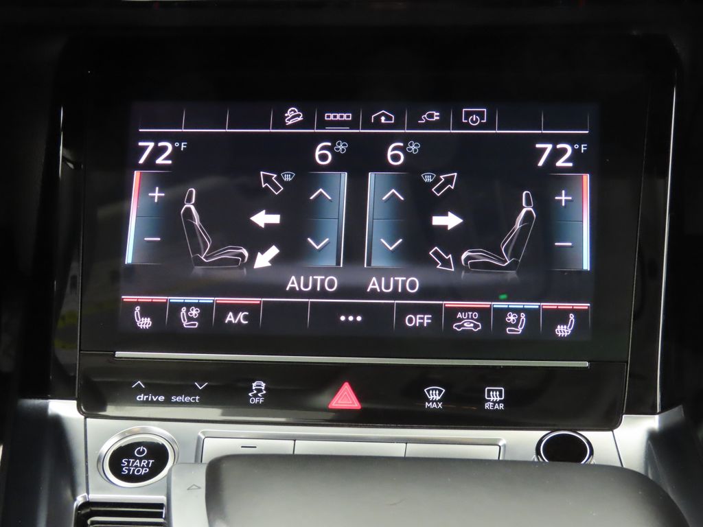 Thumbnail: 2022 Audi e-tron - 21