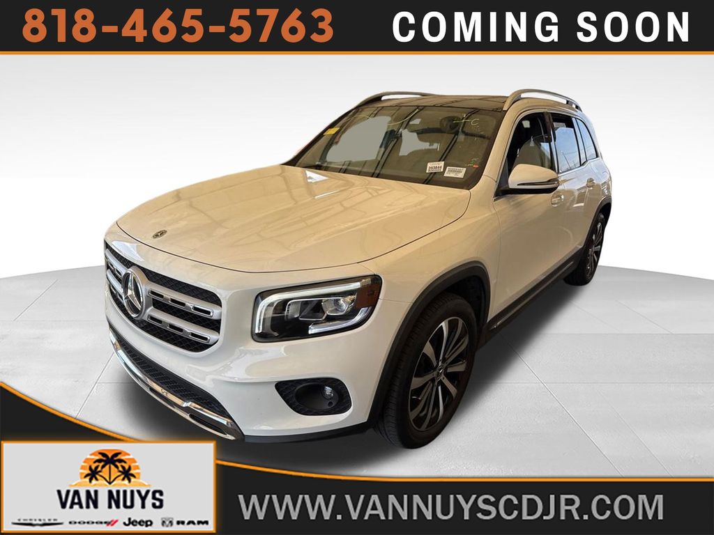 White 2023 Mercedes-Benz GLB SUV / Crossover Front-Wheel Drive 8-Speed Dual Clutch