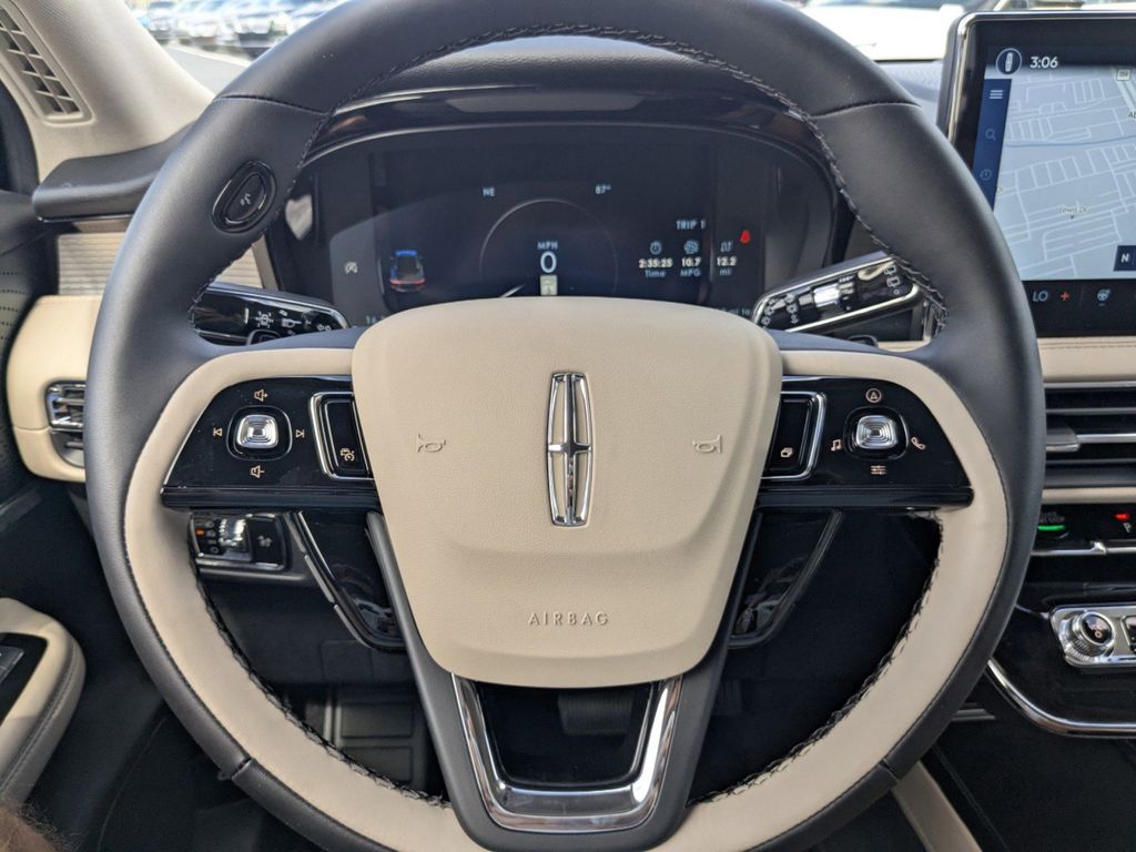 2025 Lincoln Corsair Premiere