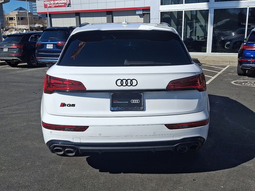 Thumbnail: 2023 Audi SQ5 - 5