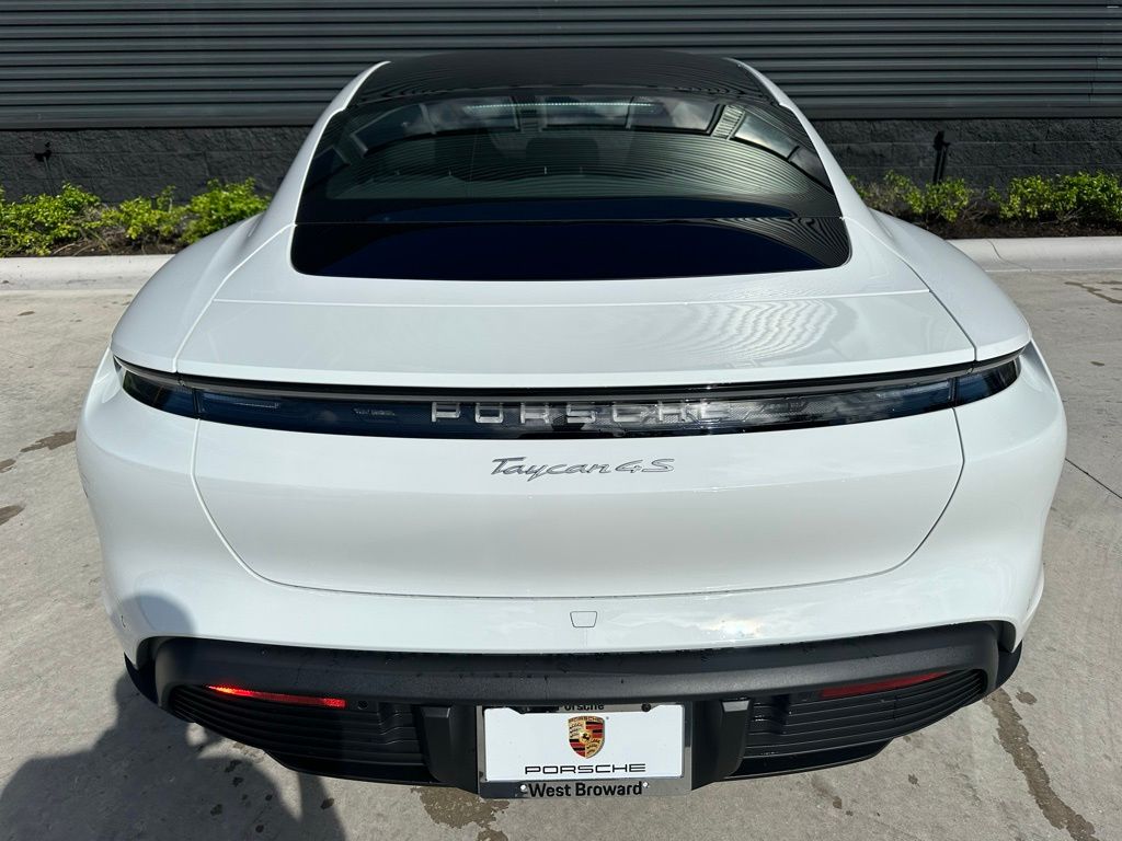 2025 Porsche Taycan 4S 11