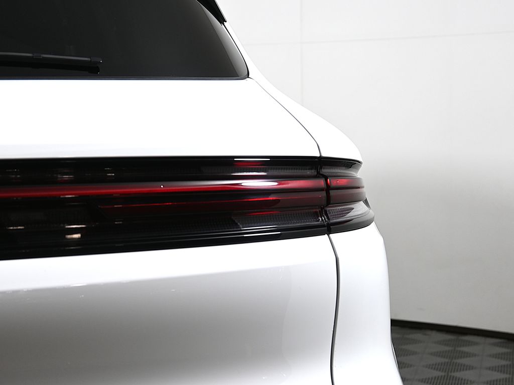 Thumbnail: 2025 Porsche Cayenne - 13