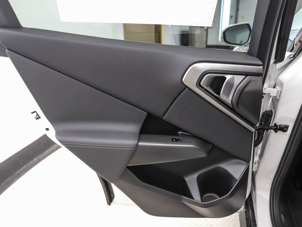 Thumbnail: 2026 BMW X3 - 21