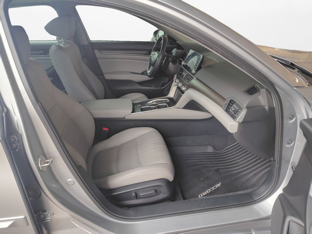 Used Car 2018 Honda Accord  Touring 2.0t For Sale Under $25,000 In Austin, Texas