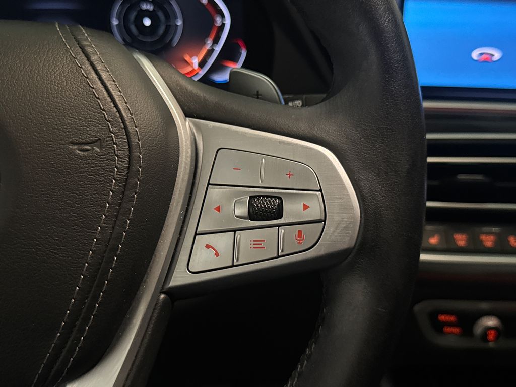 Certified Used 2020 Black BMW xDrive40i image 24