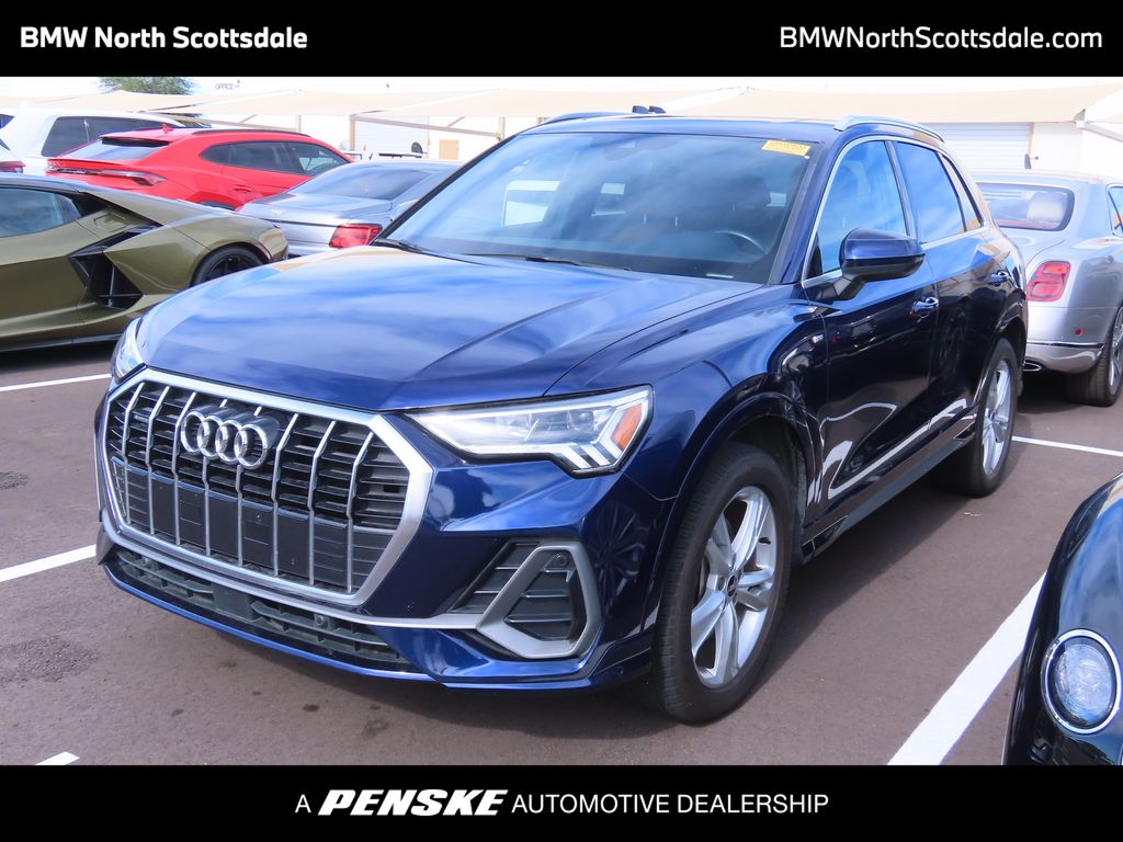 Thumbnail: 2021 Audi Q3 - 1