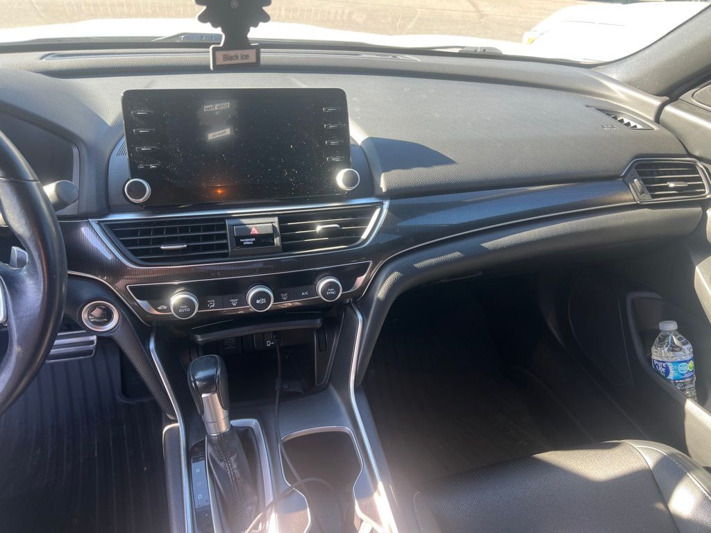 Thumbnail: 2019 Honda Accord - 9