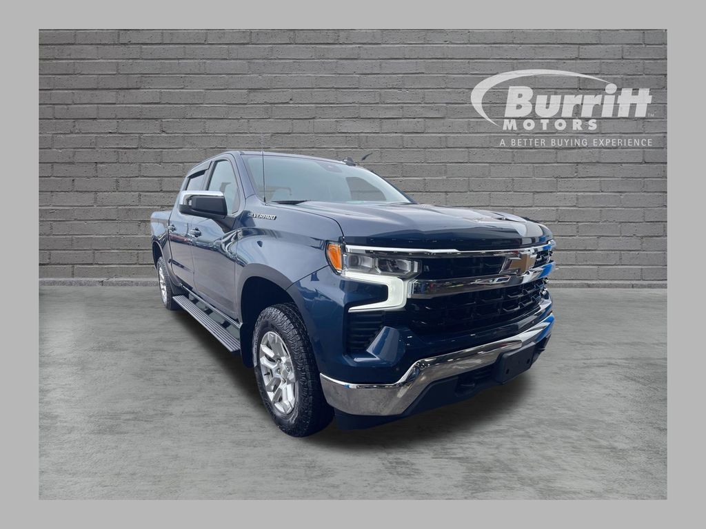2022 Chevrolet Silverado 1500 LT Crew Cab 4WD
