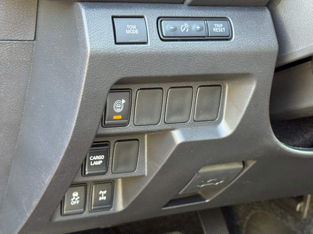 New 2026 Nissan Frontier Truck