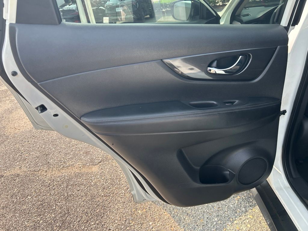 Used 2018 White Nissan SV image 21