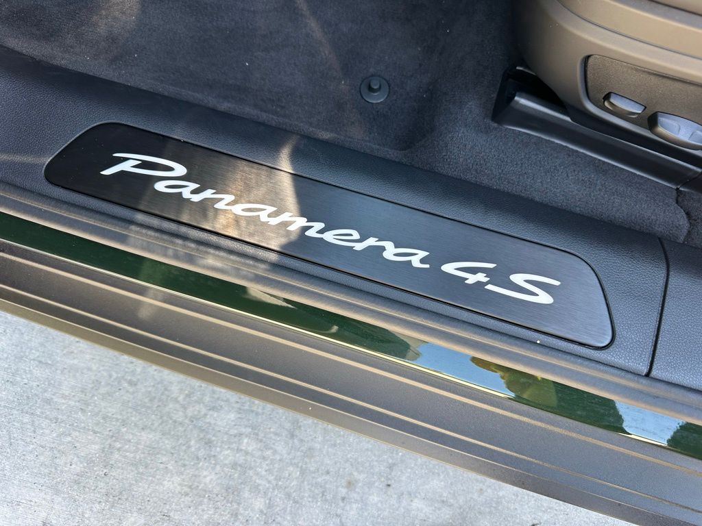 Thumbnail: 2025 Porsche Panamera - 21