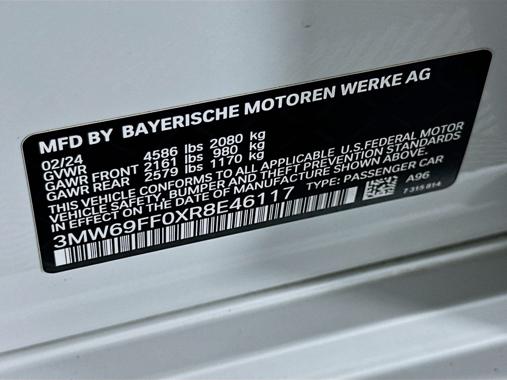Thumbnail: 2024 BMW 3 Series - 32