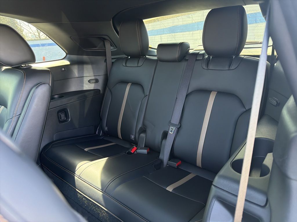 Thumbnail: 2025 Mazda CX-90 - 22