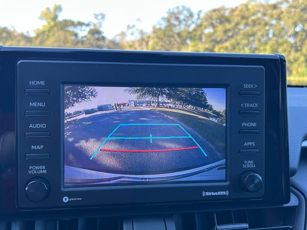 Thumbnail: 2022 Toyota RAV4 - 24