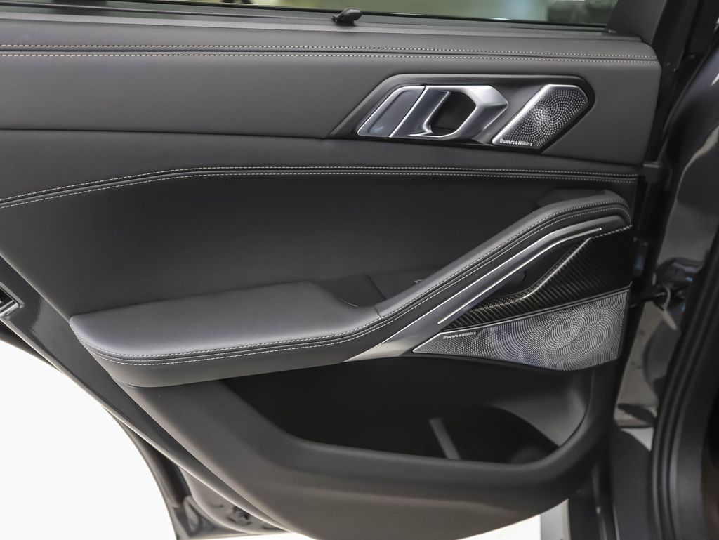 Thumbnail: 2026 BMW X6 - 19