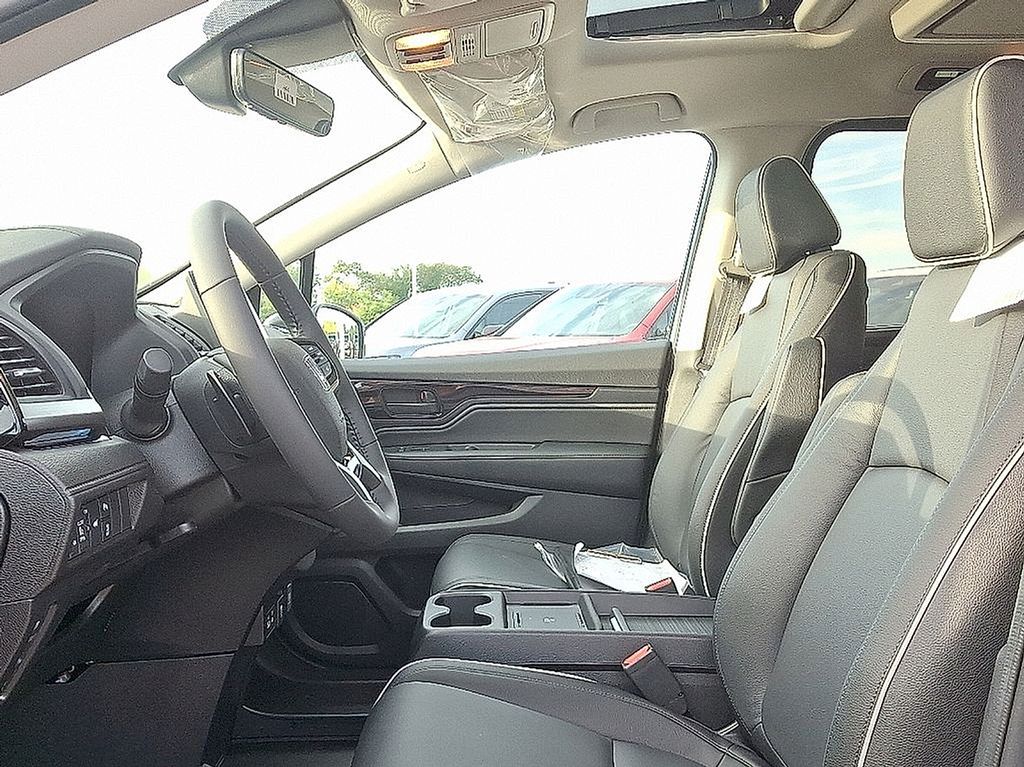 Thumbnail: 2026 Honda Odyssey - 8