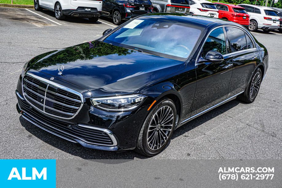Used 2024 Black Mercedes-Benz S 580e image 15