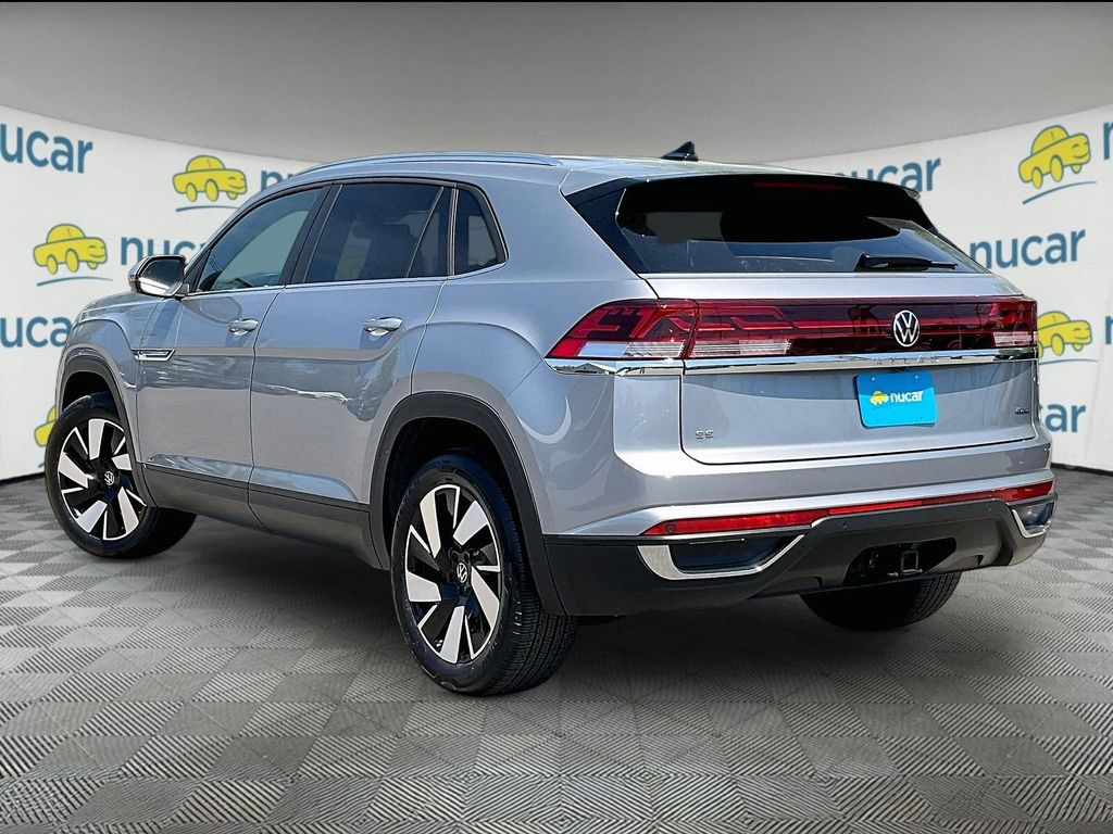 2026 Volkswagen Atlas Cross Sport — photo 4