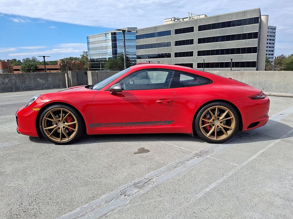 Thumbnail: 2019 Porsche 911 - 2