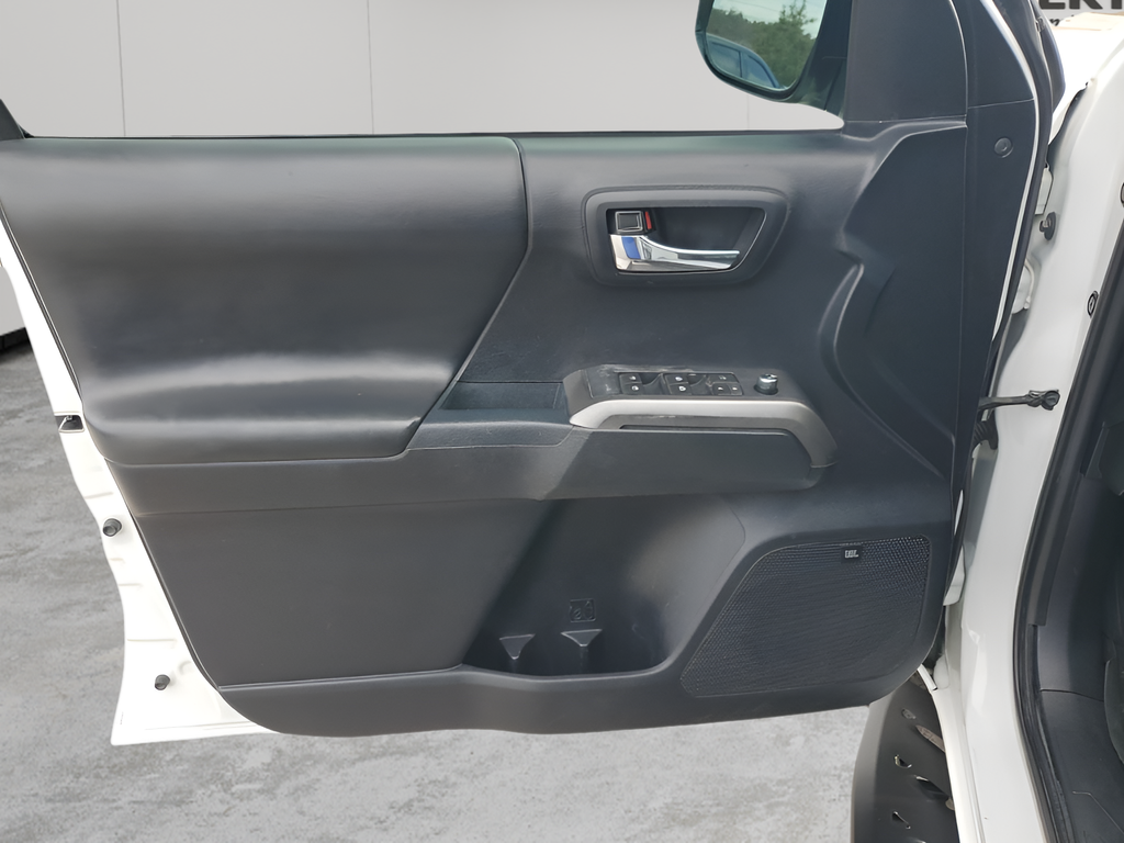 Used Car 2018 Toyota Tacoma  For Sale Under $25,000 In Austin, Texas