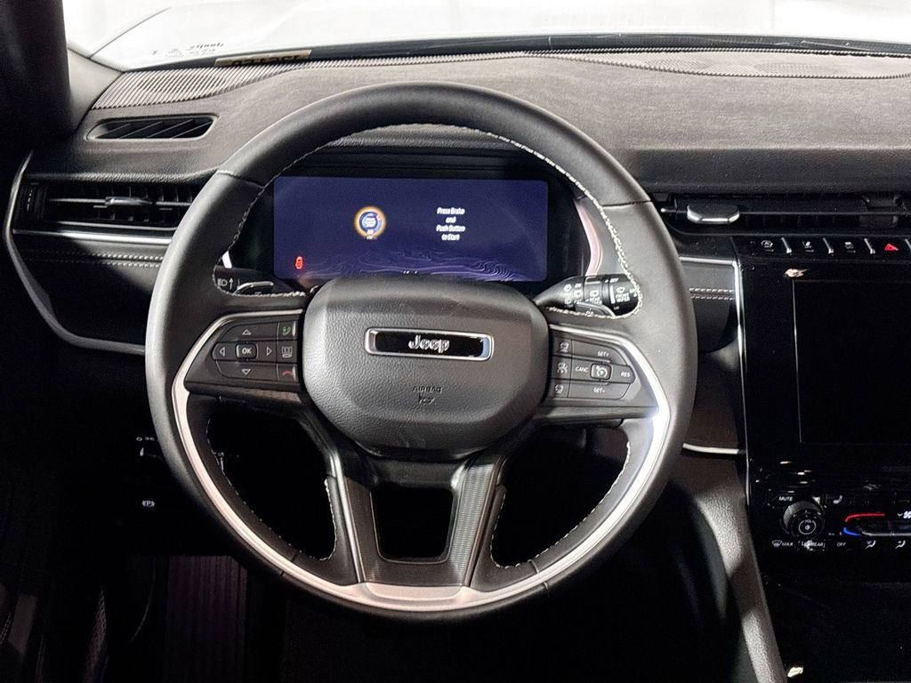 2026 Jeep Grand Cherokee Laredo X
