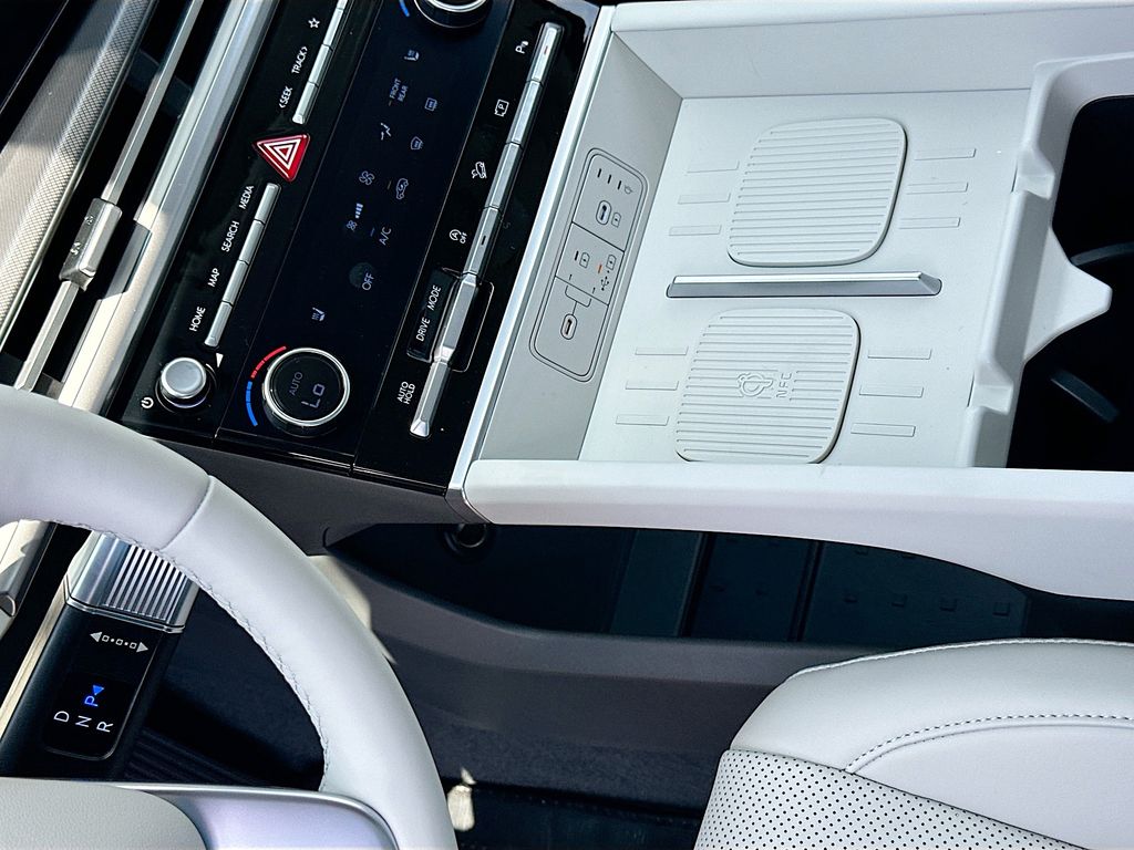 2025 Hyundai Santa Fe SEL 14