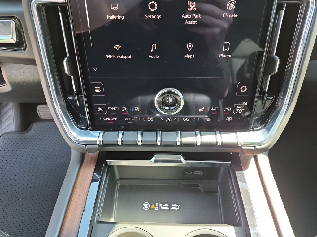 Used Car 2025 Gmc Yukon Xl  Denali For Sale Under $70,000 In Austin, Texas