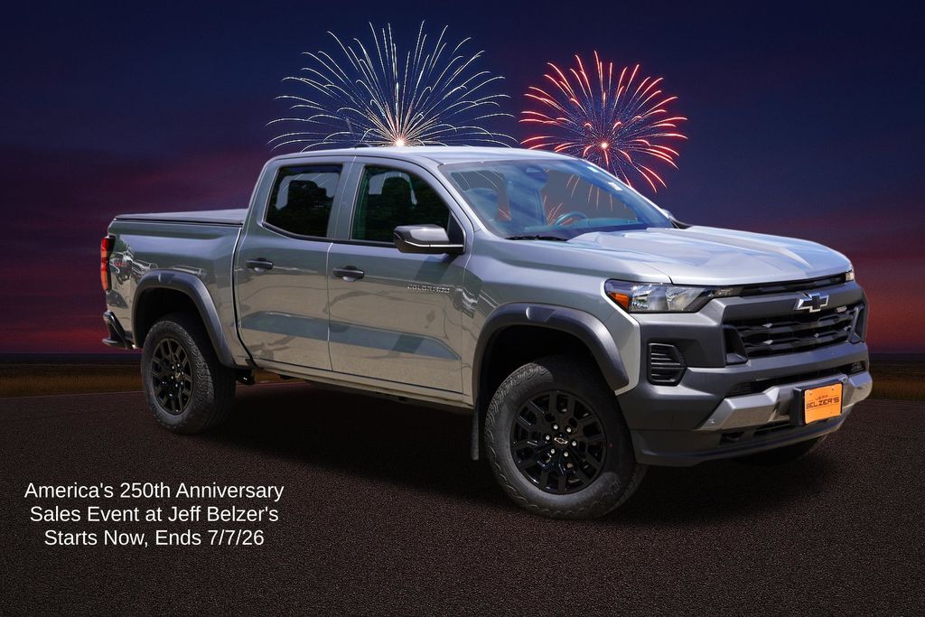 Sterling Gray Metallic 2025 Chevrolet Colorado Pickup Truck Four-Wheel Drive 8-Speed Automatic