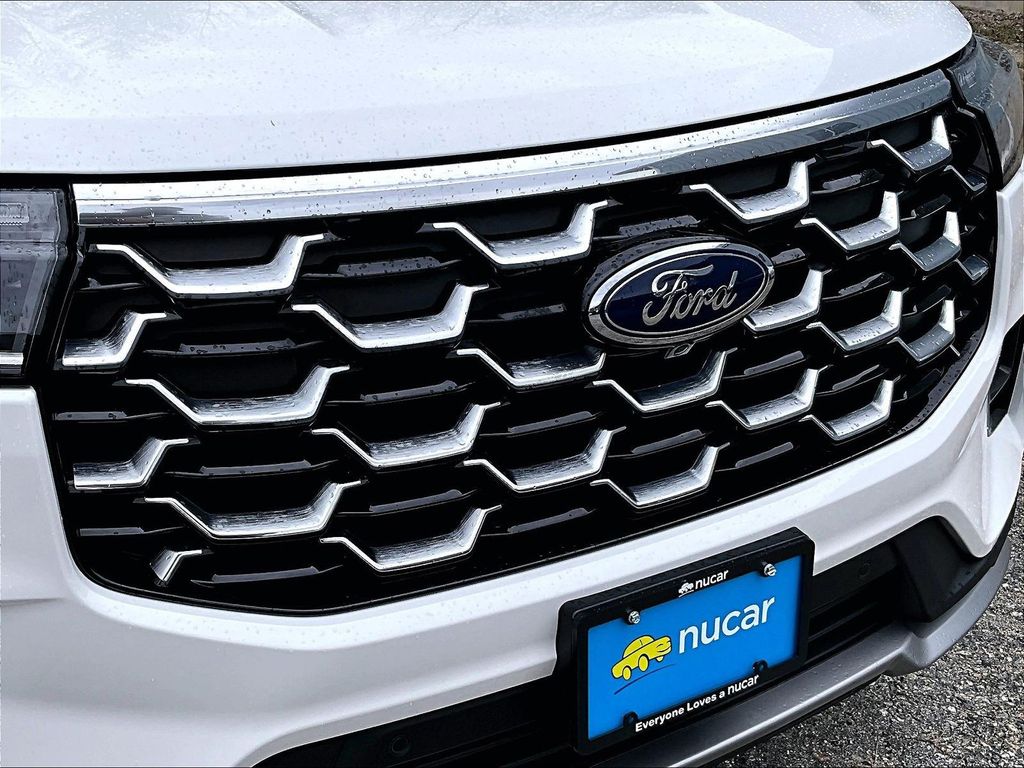2025 Ford Explorer — photo 33