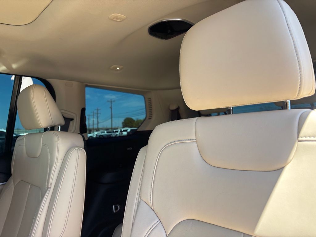 Used Car 2022 Jeep Grand Cherokee L  Limited For Sale Under $30,000 In Austin, Texas